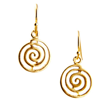 Aretes espiral dorados.